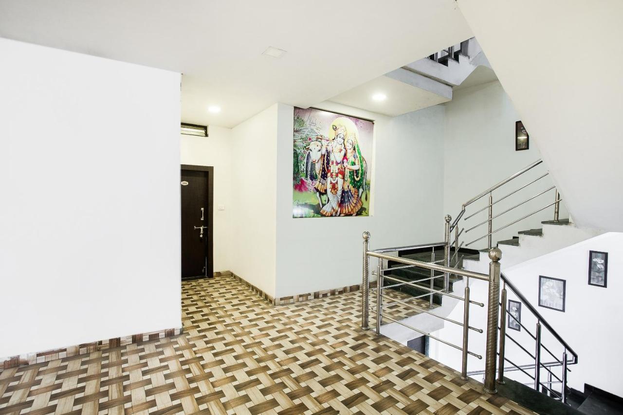Oyo 39381 Kalajanki Hotel Ujjain Esterno foto
