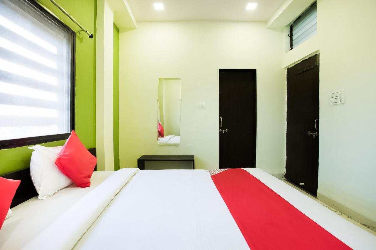 Oyo 39381 Kalajanki Hotel Ujjain Esterno foto